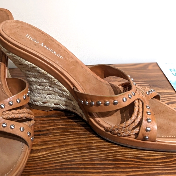 New never worn Enzo Angiolini Wedges. Size 8.5 Womens - Picture 3 of 5